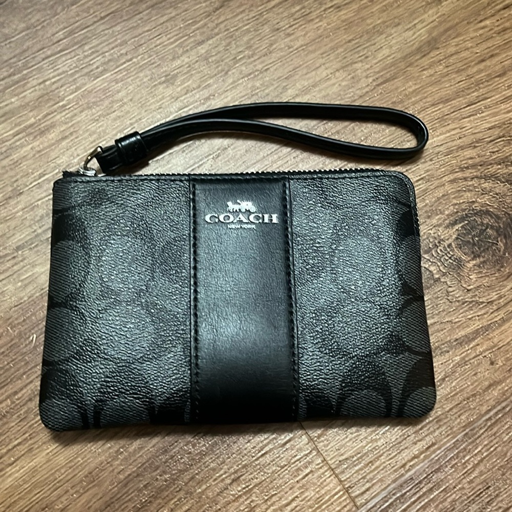 Coach Wrist Wallet